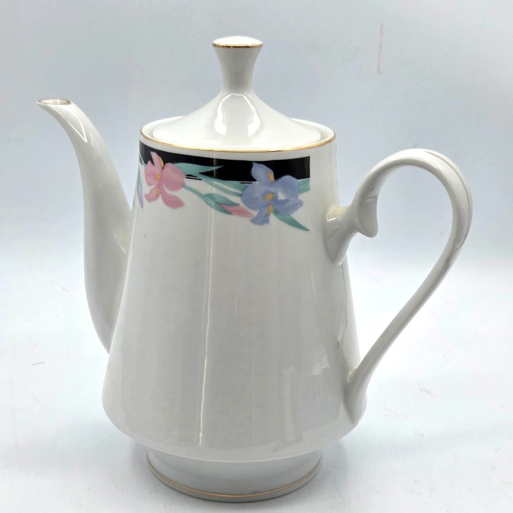 Tienshan Isabella Pattern Fine China Teapot 1980s VINTAGE